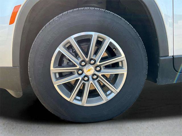 Used 2022 Chevrolet Traverse LT image 26