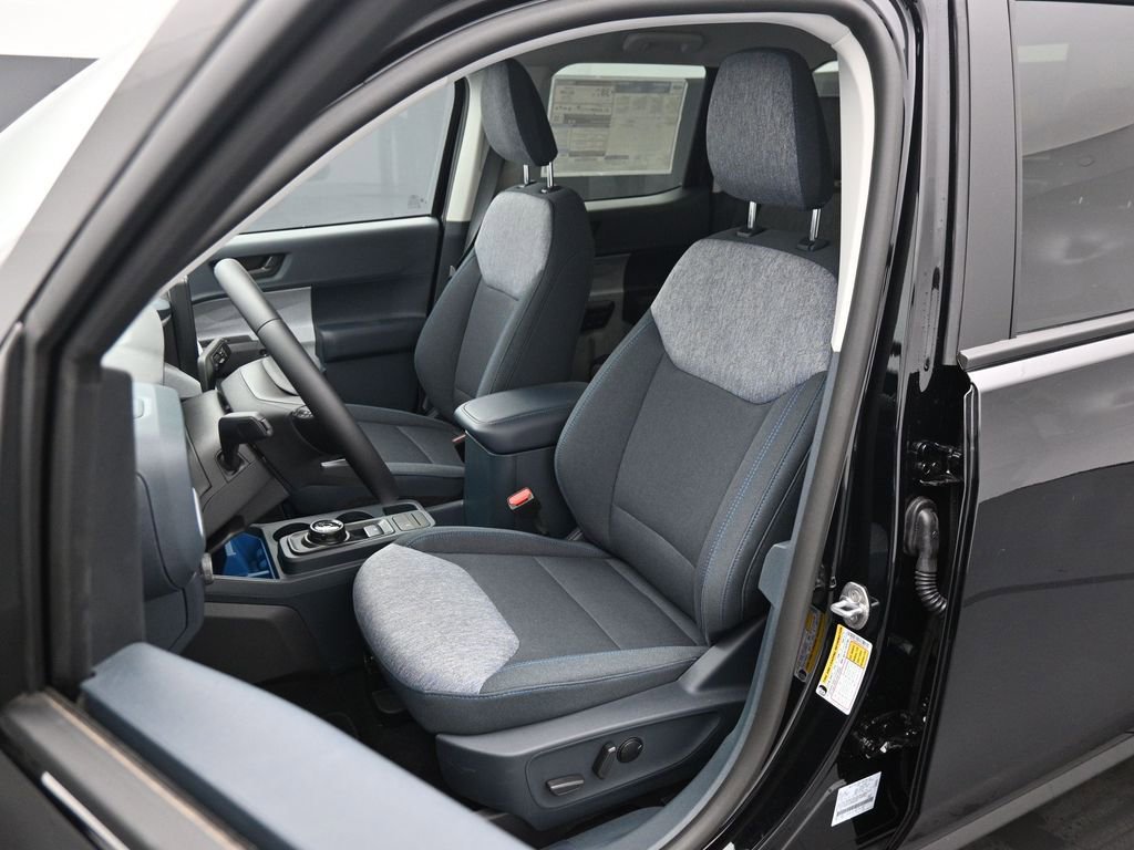 Certified 2025 Ford Maverick XLT w/ XLT Luxury Package image 9