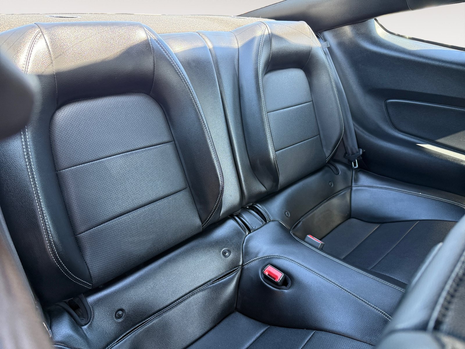 Certified 2020 Ford Mustang GT Premium RWD image 18