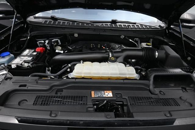 Certified 2025 Ford Expedition Platinum AWD/4WD image 17