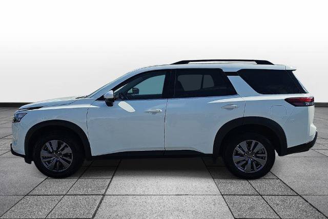 Used 2025 Nissan Pathfinder SV AWD/4WD image 8