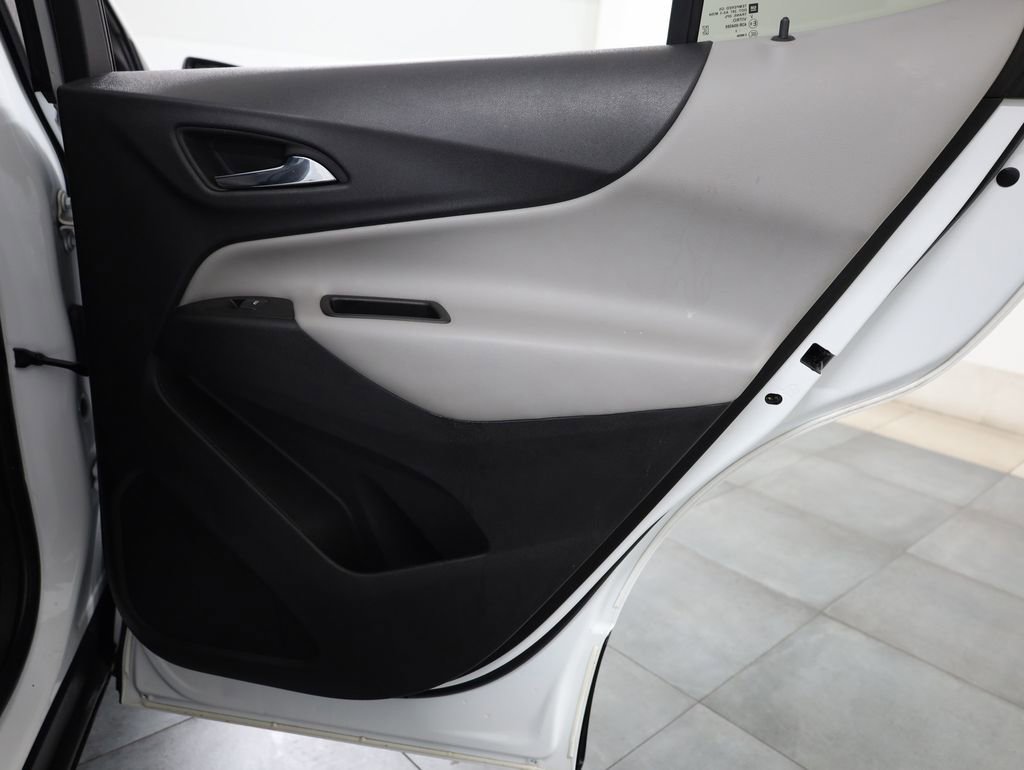 Used 2022 Chevrolet Equinox LS w/ LS Convenience Package image 28