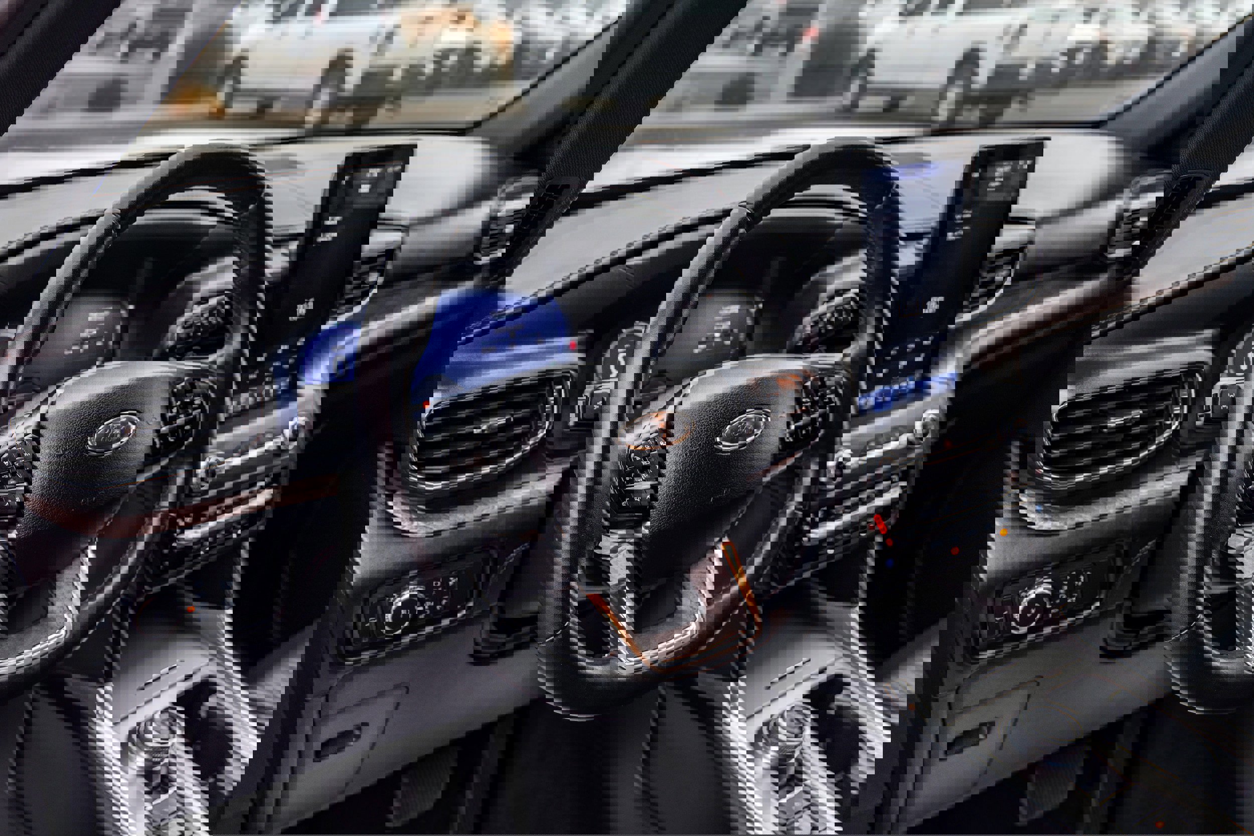 Certified 2020 Ford Explorer Platinum w/ Premium Technology Package image 12