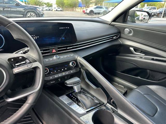 Used 2024 Hyundai Elantra Limited FWD image 14