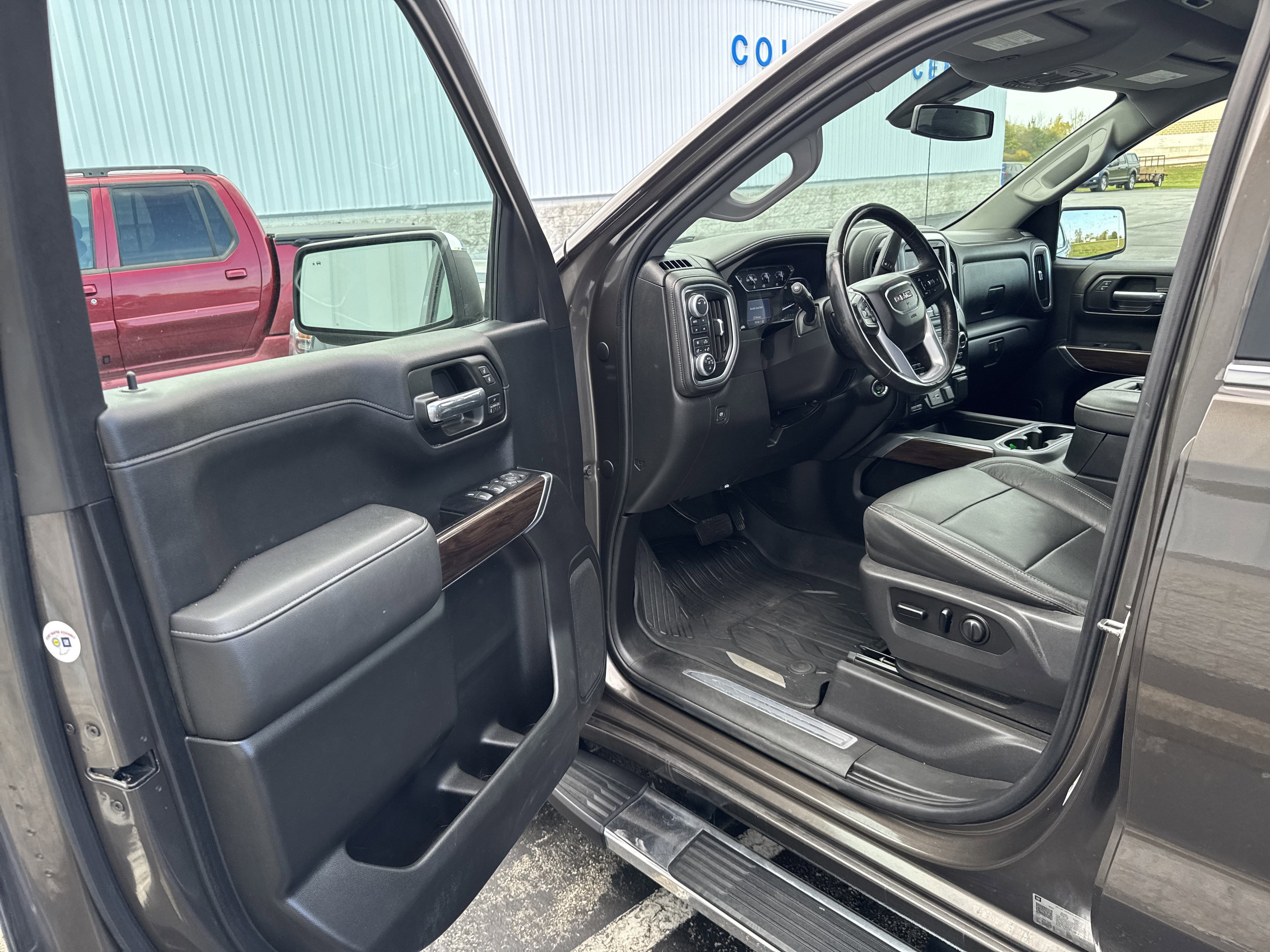 Used 2019 GMC Sierra 1500 SLT w/ SLT Premium Package image 34