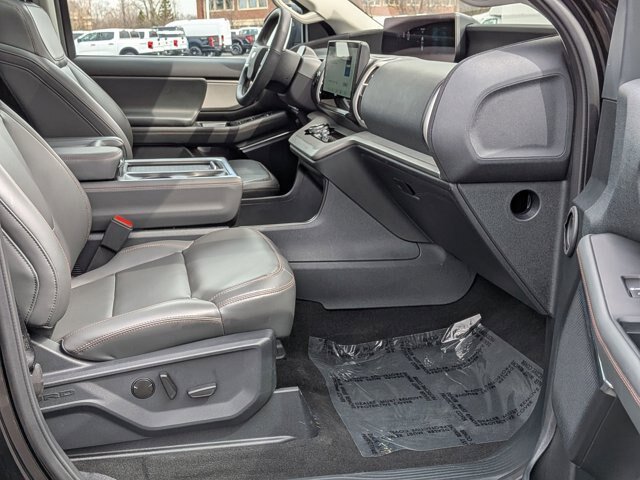 Certified 2025 Ford Expedition Max Active AWD/4WD image 29