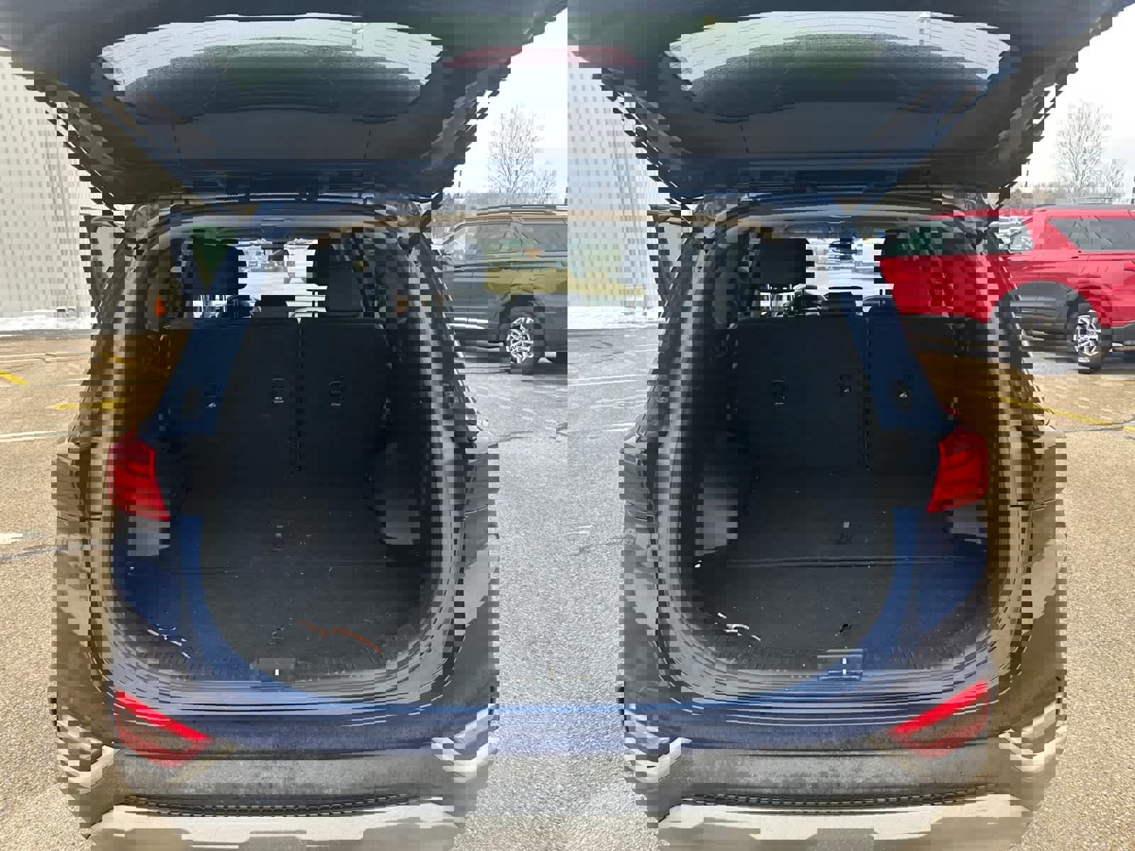 Used 2020 Hyundai Santa Fe SE image 19