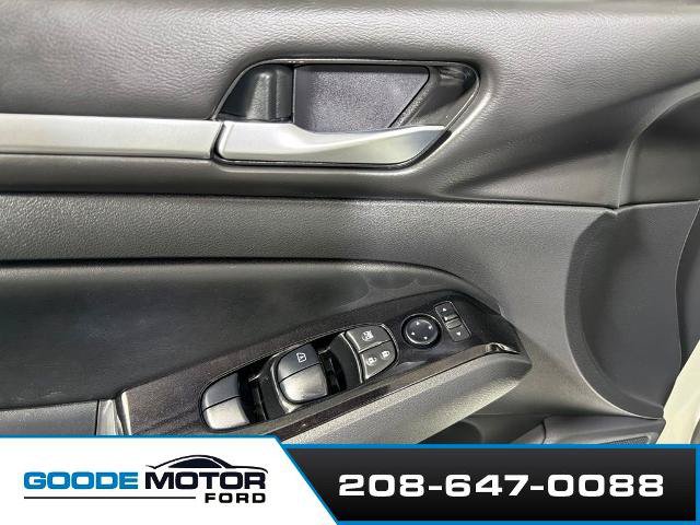 Used 2024 Nissan Altima 2.5 SR FWD image 9