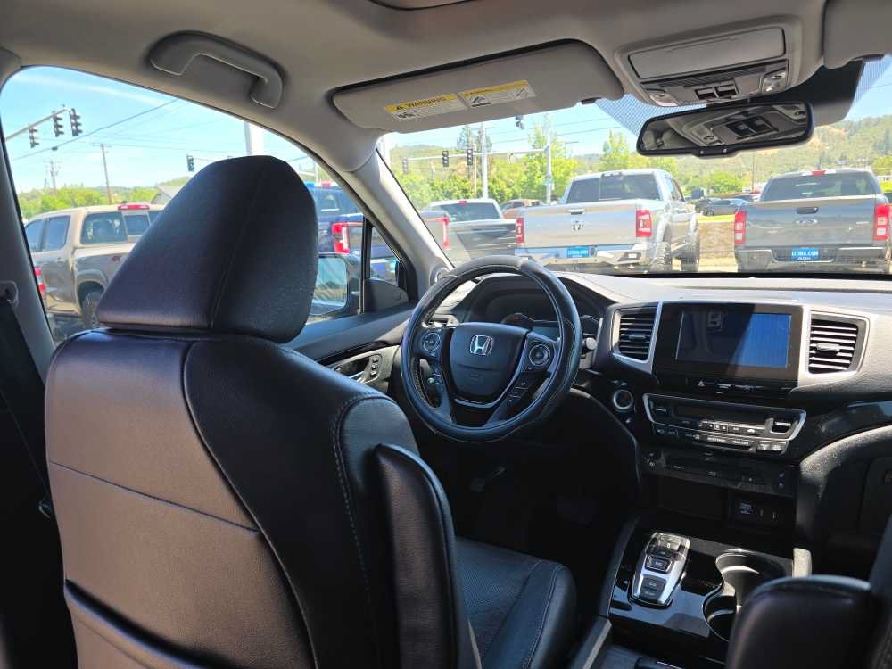 Used 2017 Honda Pilot Elite image 10
