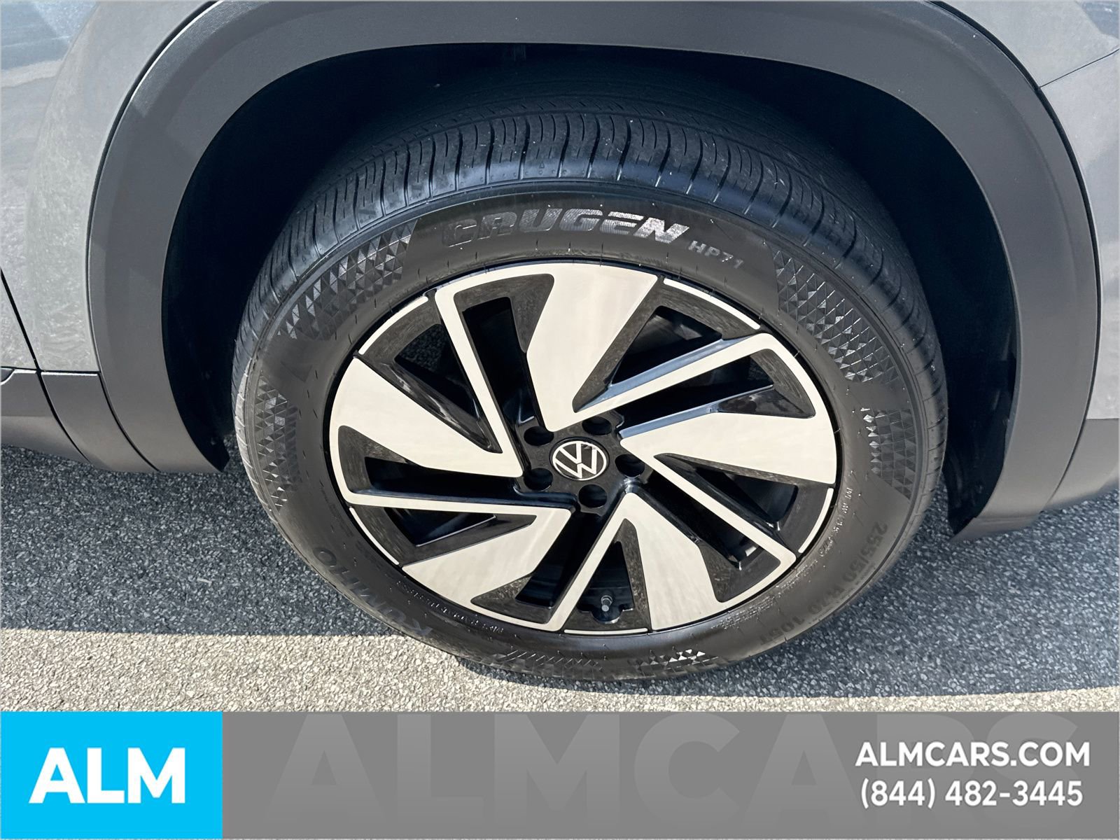 Used 2025 Volkswagen Atlas SE FWD image 15