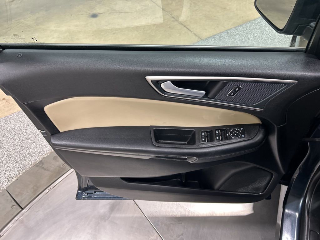 Certified 2024 Ford Edge SEL w/ Convenience Package AWD/4WD image 15