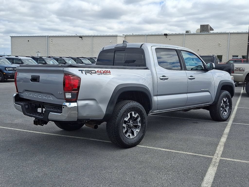 Used 2019 Toyota Tacoma TRD Off-Road AWD/4WD image 6