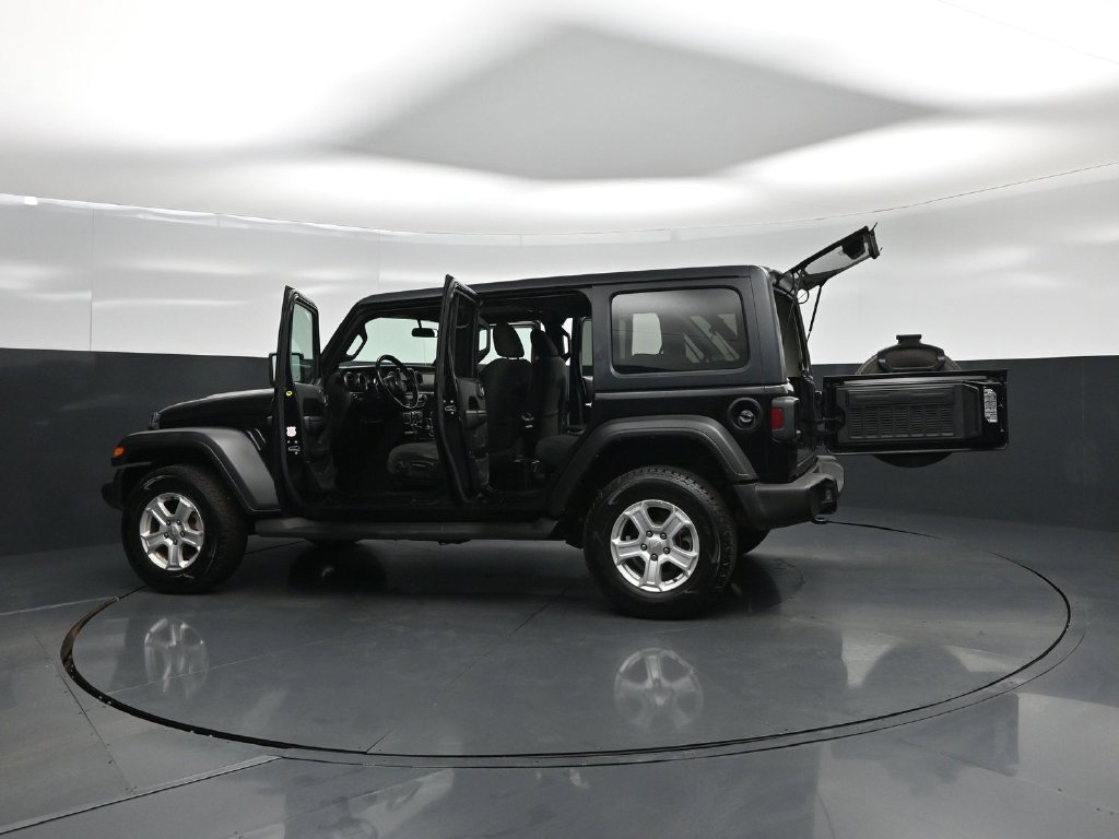 Used 2022 Jeep Wrangler Unlimited Sport AWD/4WD image 31