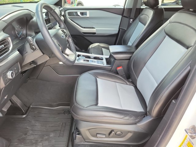Certified 2022 Ford Explorer XLT w/ Equipment Group 202A image 20