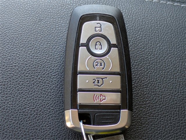 Certified 2020 Ford Escape Titanium image 29