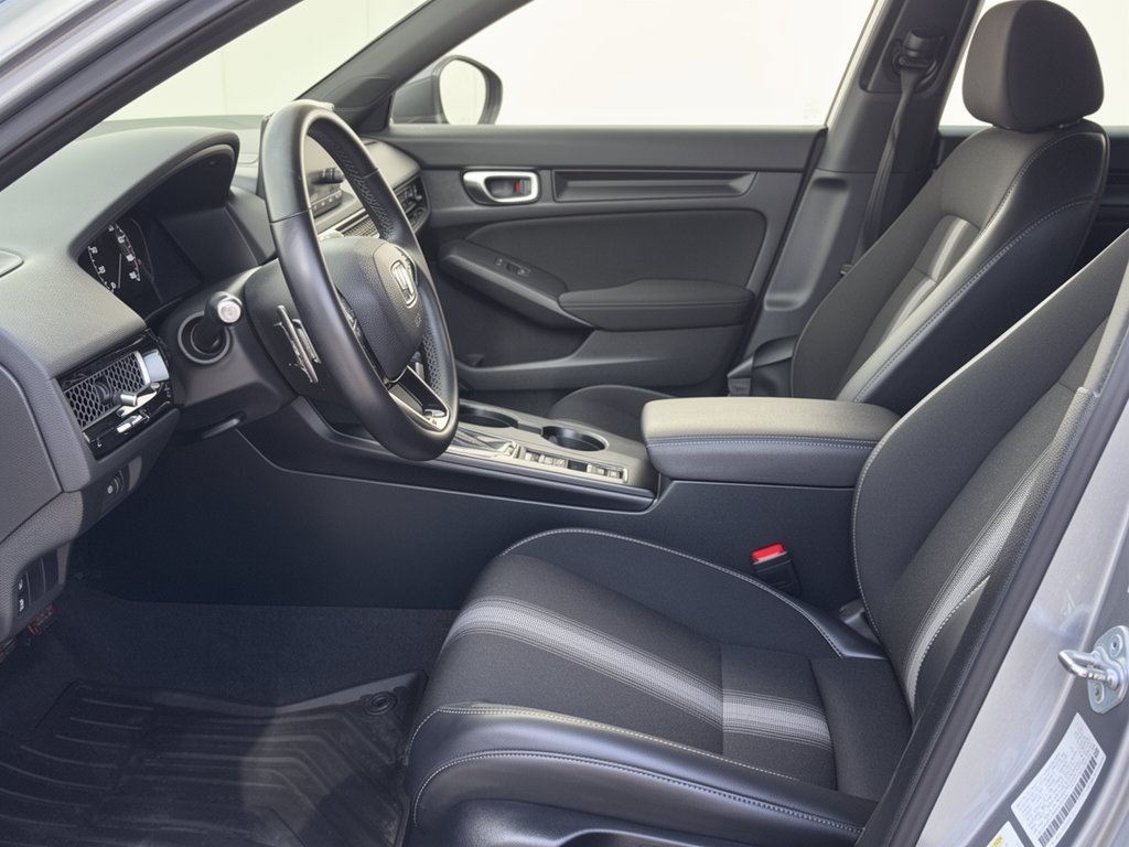 Used 2023 Honda Civic Sport image 5