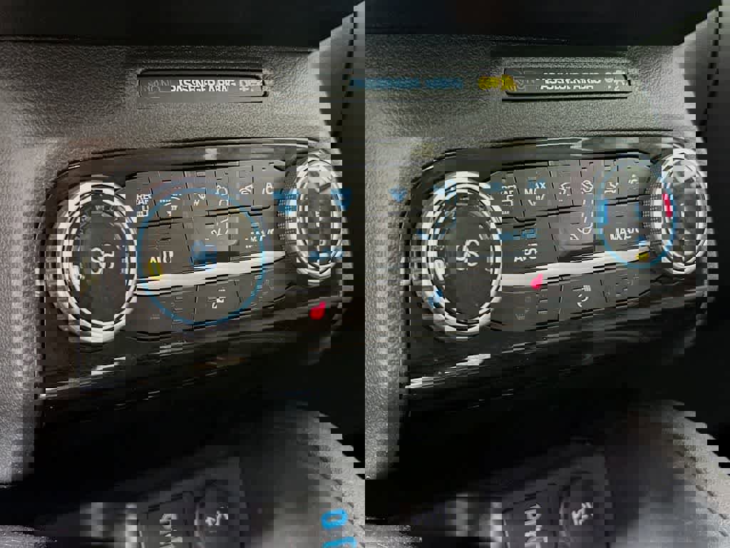 Certified 2022 Ford Escape SE w/ Cold Weather Package image 20