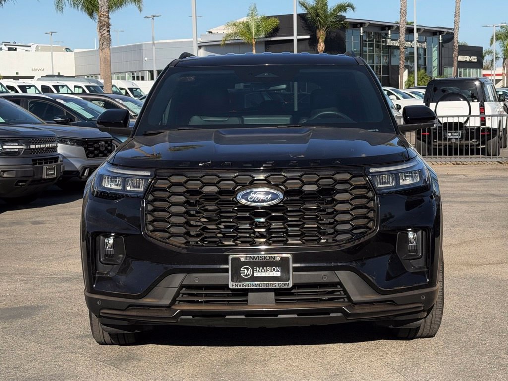 Certified 2025 Ford Explorer ST-Line w/ Premium Package RWD image 3