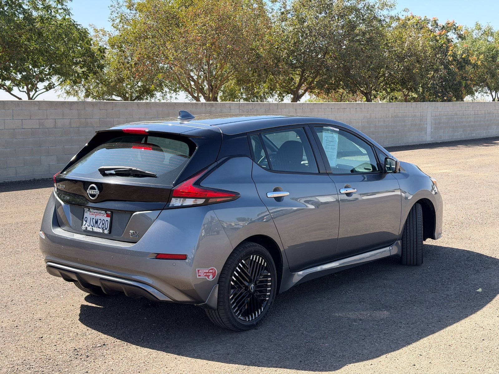 Used 2023 Nissan Leaf SV Plus FWD image 3