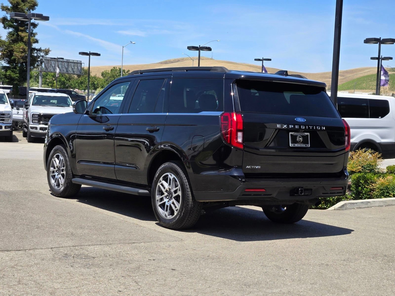 Certified 2025 Ford Expedition Active AWD/4WD image 6