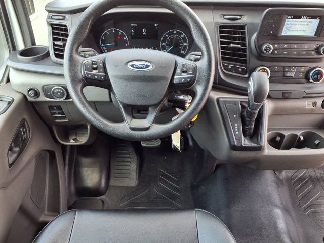 Certified 2022 Ford Transit 250 Medium Roof RWD image 4