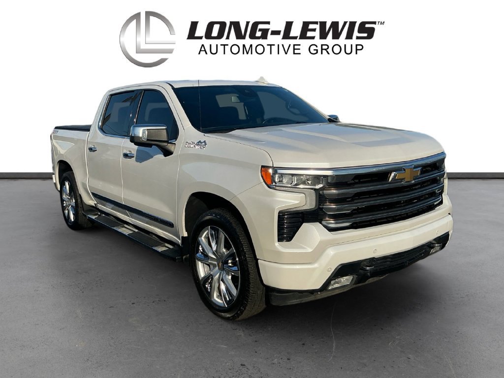 Used 2022 Chevrolet Silverado 1500 High Country w/ High Country Premium Package AWD/4WD image 10