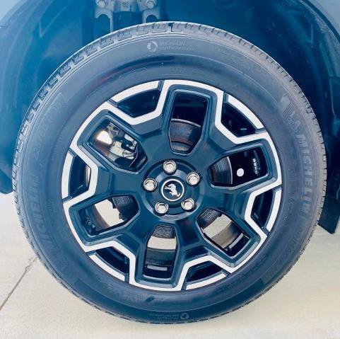 Certified 2025 Ford Bronco Sport Outer Banks w/ Outer Banks Tech Package+ AWD/4WD image 9