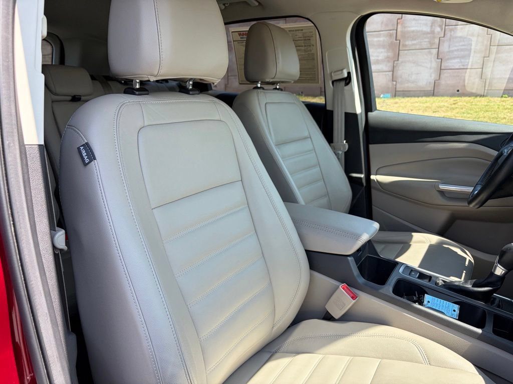 Certified 2017 Ford Escape Titanium AWD/4WD image 24