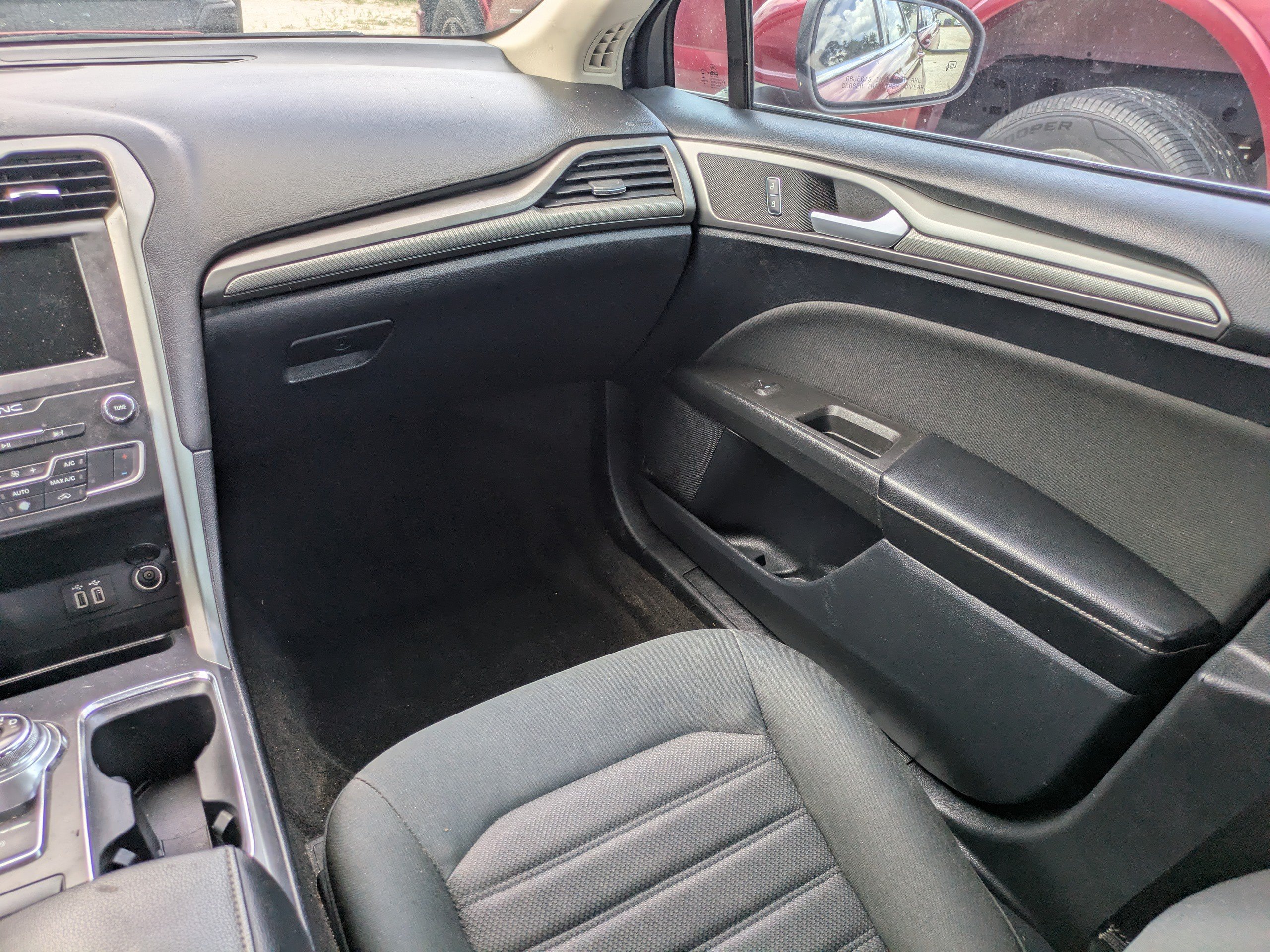 Certified 2020 Ford Fusion SE FWD image 14