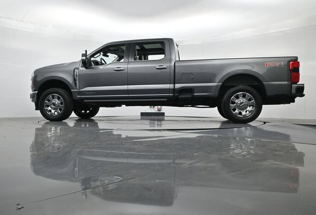 Certified 2025 Ford F250 Lariat w/ Lariat Ultimate Package AWD/4WD image 38