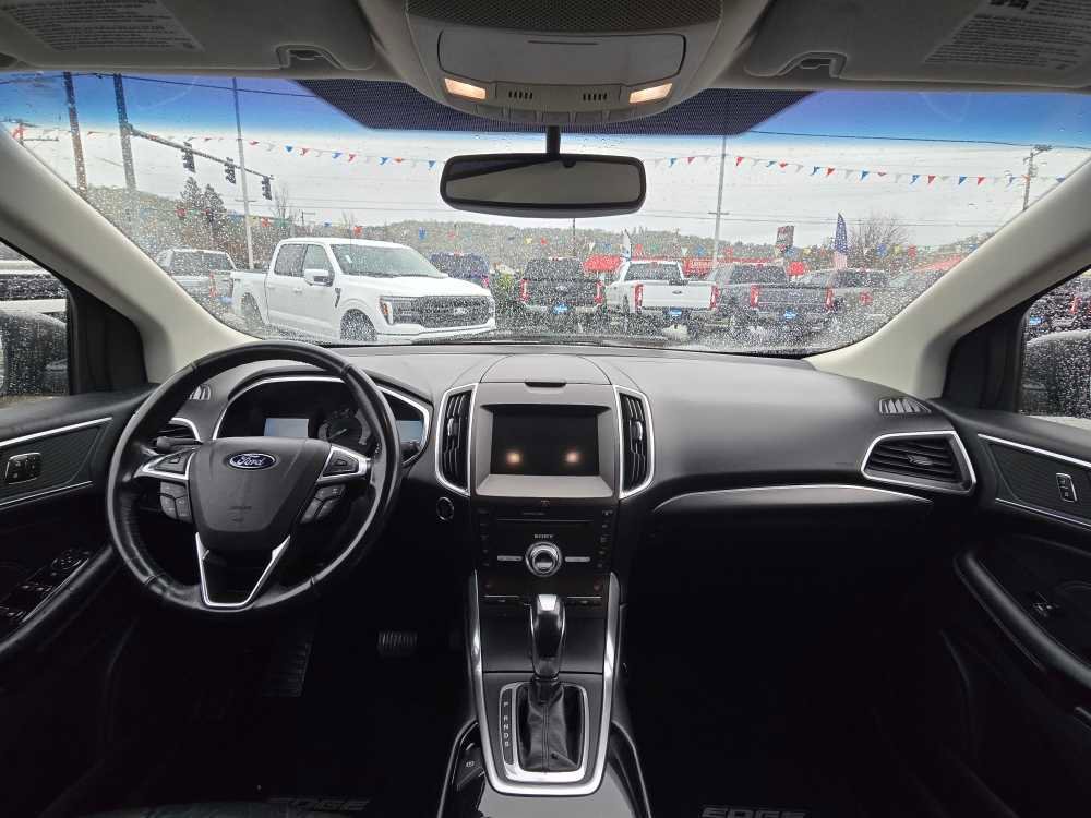 Certified 2017 Ford Edge Titanium image 15