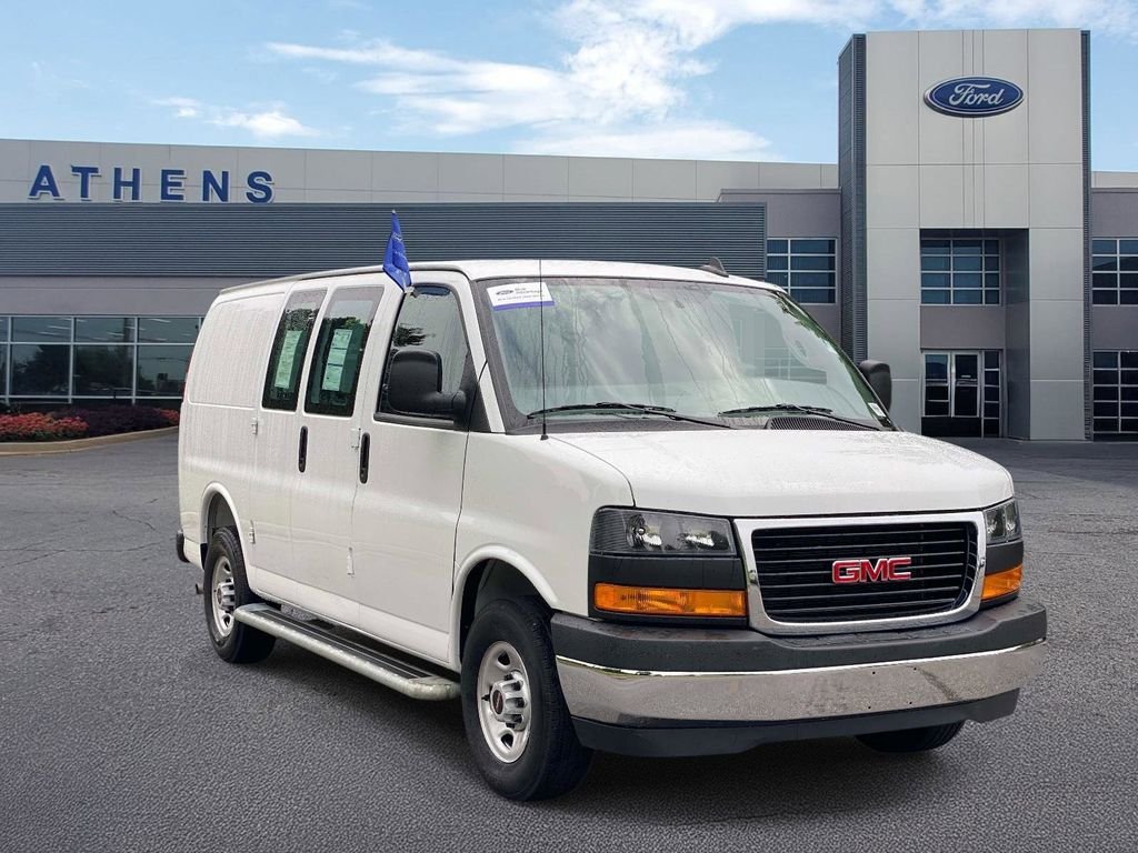 Used 2025 GMC Savana 2500 w/ Driver Convenience Package RWD image 1
