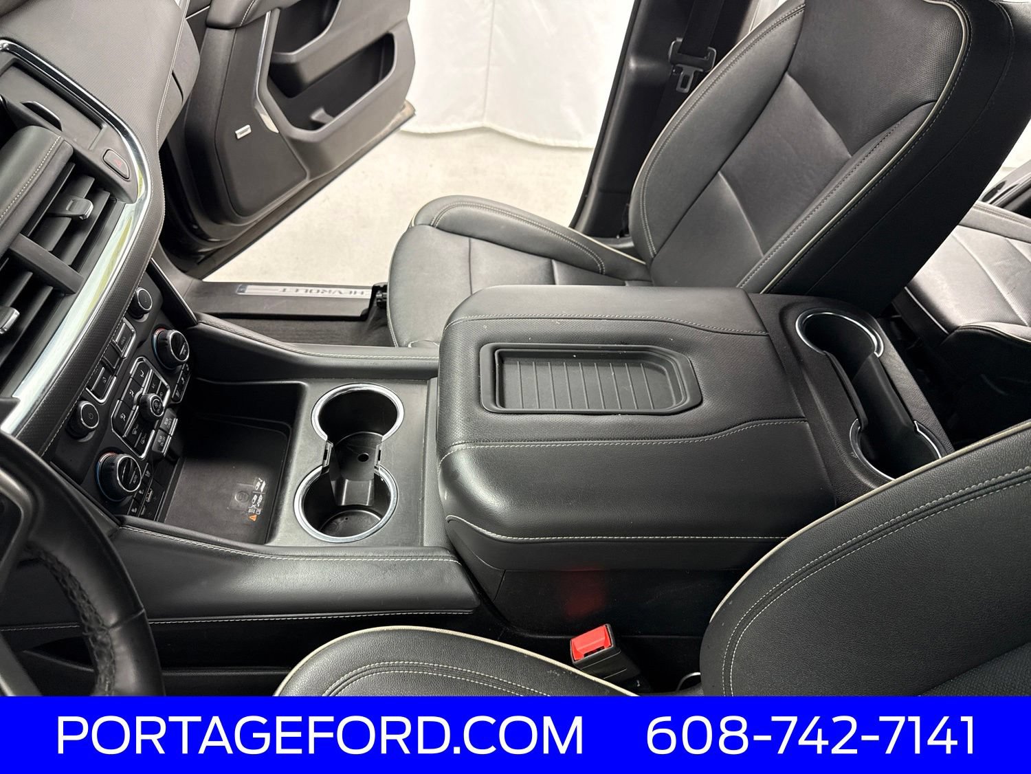 Used 2023 Chevrolet Tahoe Premier AWD/4WD image 23