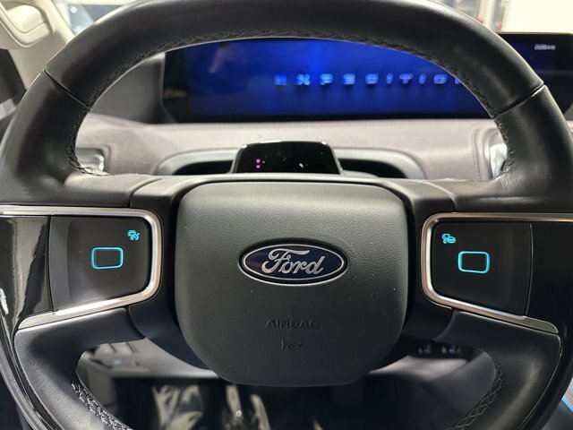 Certified 2025 Ford Expedition Platinum w/ Platinum Ultimate Package AWD/4WD image 14