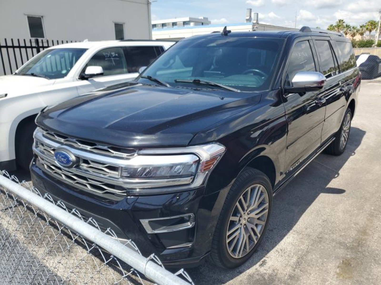 Certified 2024 Ford Expedition Max Platinum RWD video 2