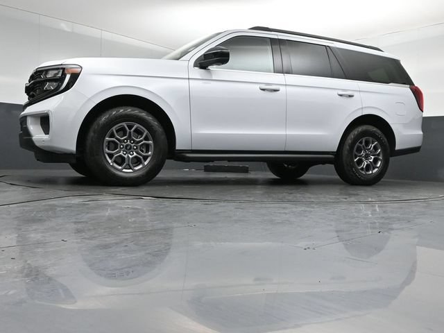 Certified 2025 Ford Expedition Active AWD/4WD image 40
