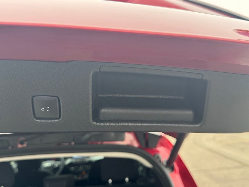 Certified 2023 Ford Escape Active AWD/4WD image 39