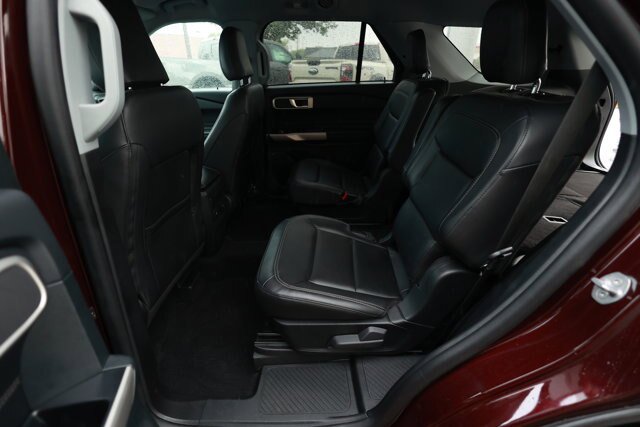Certified 2023 Ford Explorer XLT w/ Equipment Group 202A AWD/4WD image 9