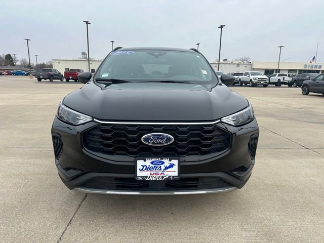 Certified 2025 Ford Escape ST-Line image 9