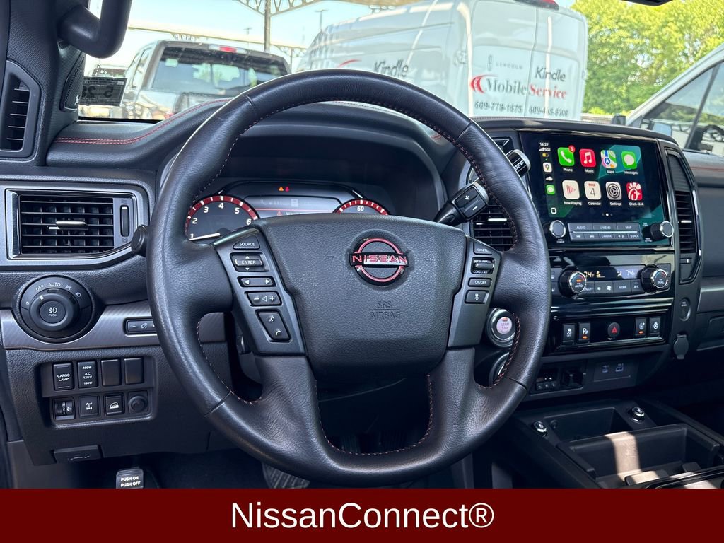 Used 2023 Nissan Titan PRO-4X w/ Pro-4x Convenience Package AWD/4WD image 14