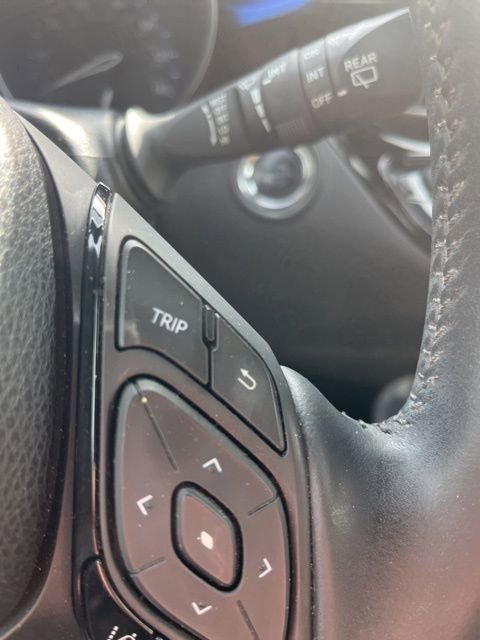 Used 2020 Toyota C-HR XLE image 13