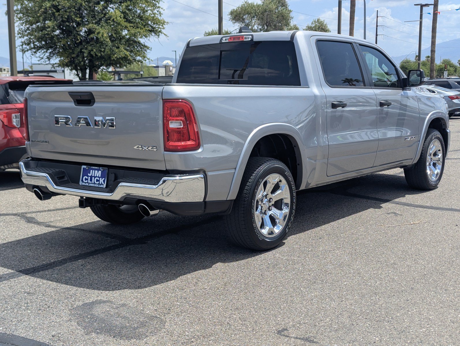 Used 2025 RAM 1500 Big Horn AWD/4WD image 2