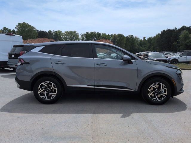 Used 2025 Kia Sportage LX FWD image 5