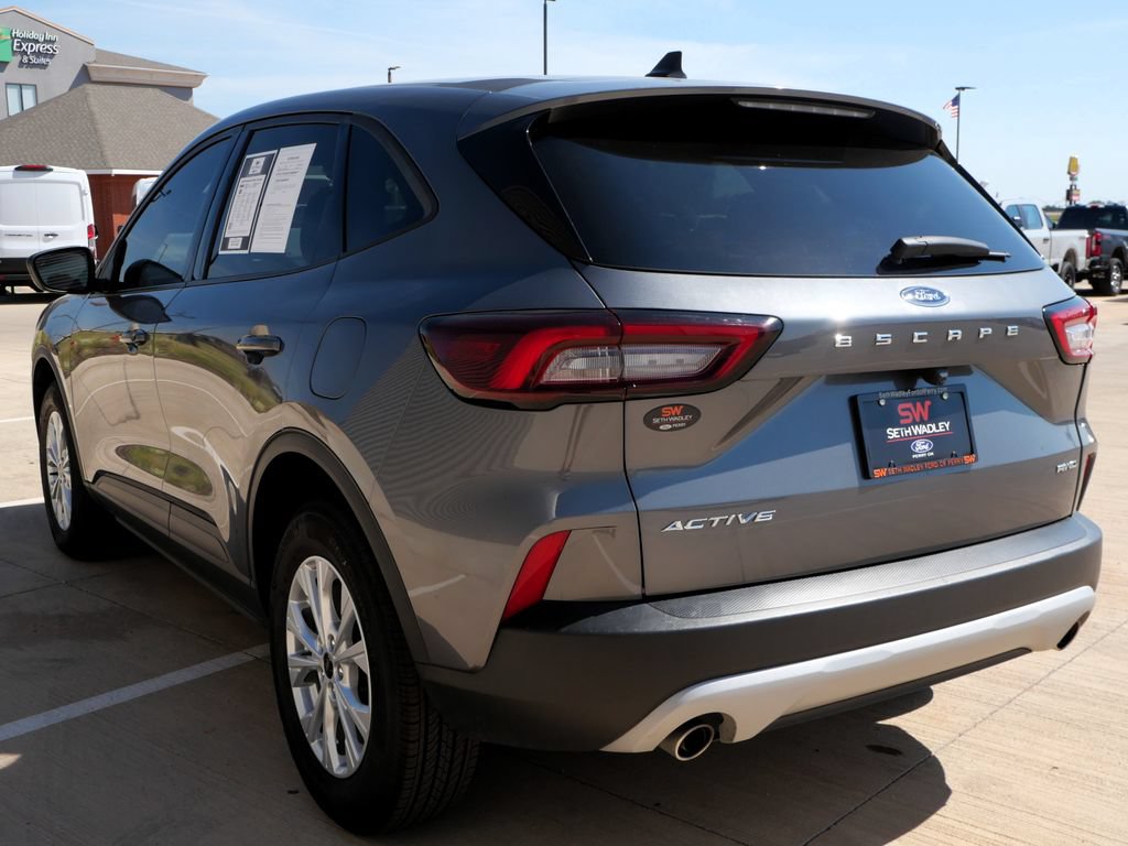 Certified 2025 Ford Escape Active AWD/4WD image 6
