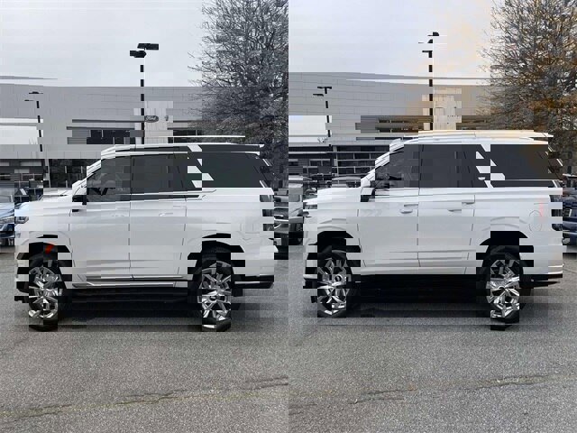 Used 2021 Cadillac Escalade ESV Premium Luxury image 2