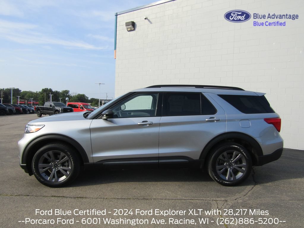 Certified 2024 Ford Explorer XLT w/ Equipment Group 202A AWD/4WD image 2