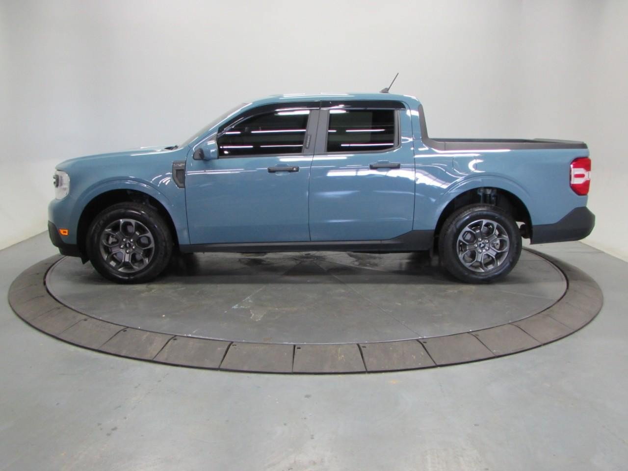 Certified 2022 Ford Maverick XLT w/ Equipment Group 300A Standard AWD/4WD image 4
