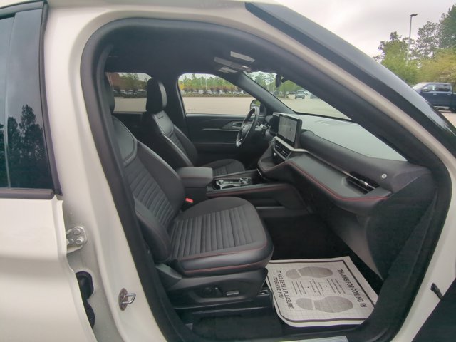Certified 2025 Ford Explorer ST-Line w/ Premium Package AWD/4WD image 27