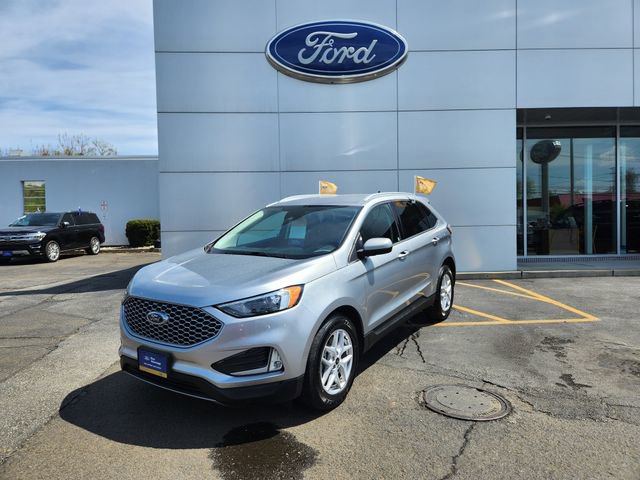 Certified 2023 Ford Edge SEL w/ Convenience Package AWD/4WD image 2