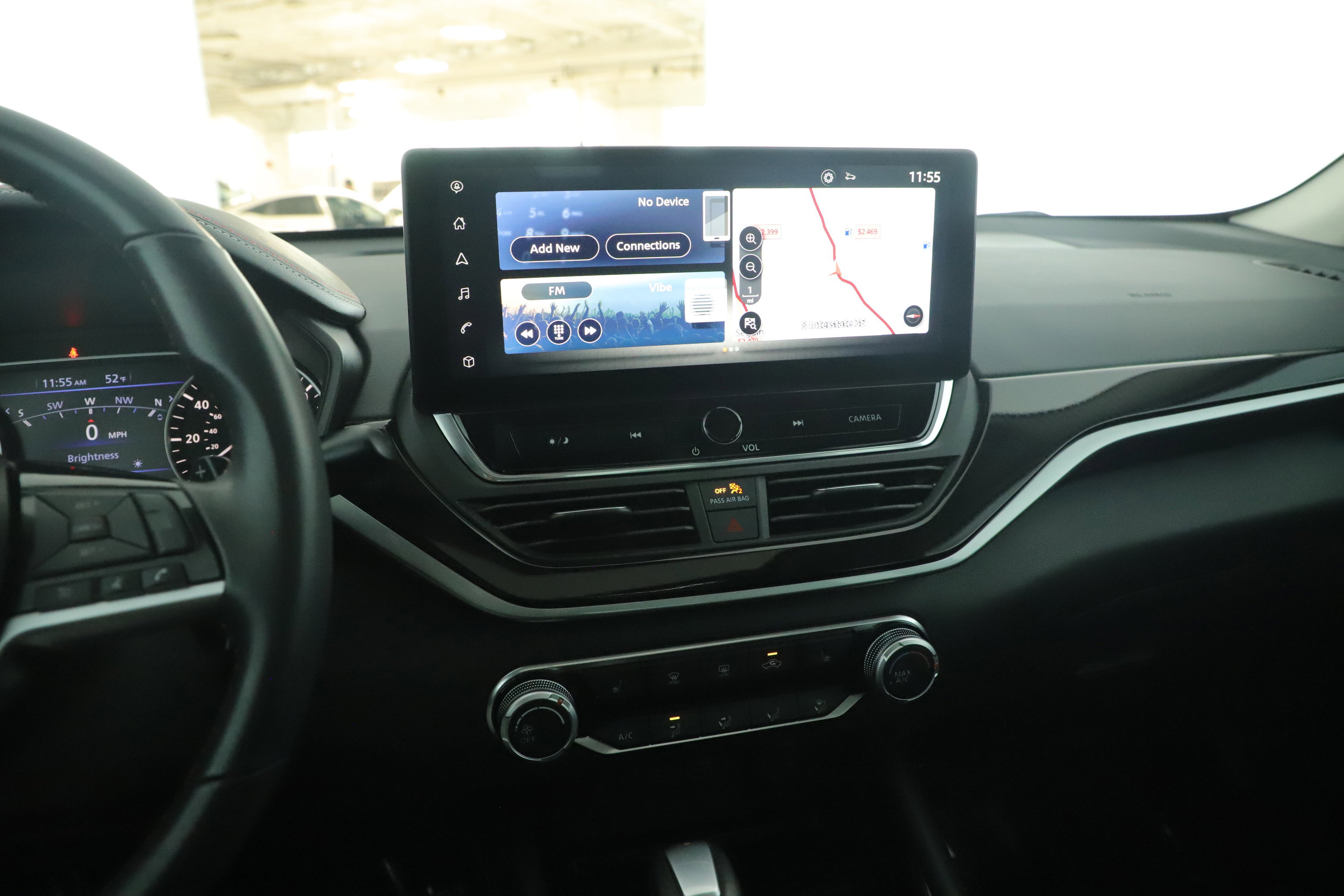 Used 2024 Nissan Altima 2.5 SR w/ SR Premium Package image 15